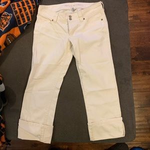 White jean capris